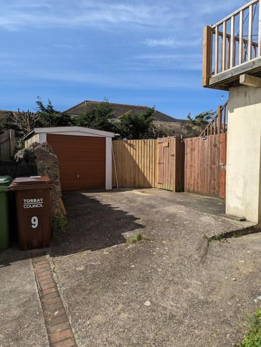 Spacious First Floor Family Flat, Sea View Torquay Eksteriør billede
