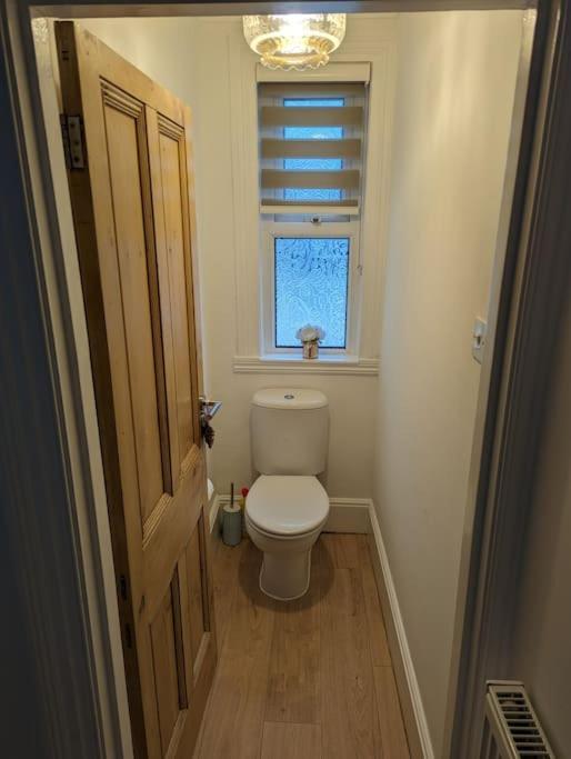 Spacious First Floor Family Flat, Sea View Torquay Eksteriør billede