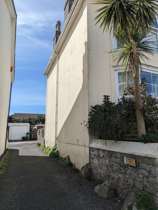 Spacious First Floor Family Flat, Sea View Torquay Eksteriør billede